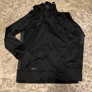 Nike therma fit hoodie